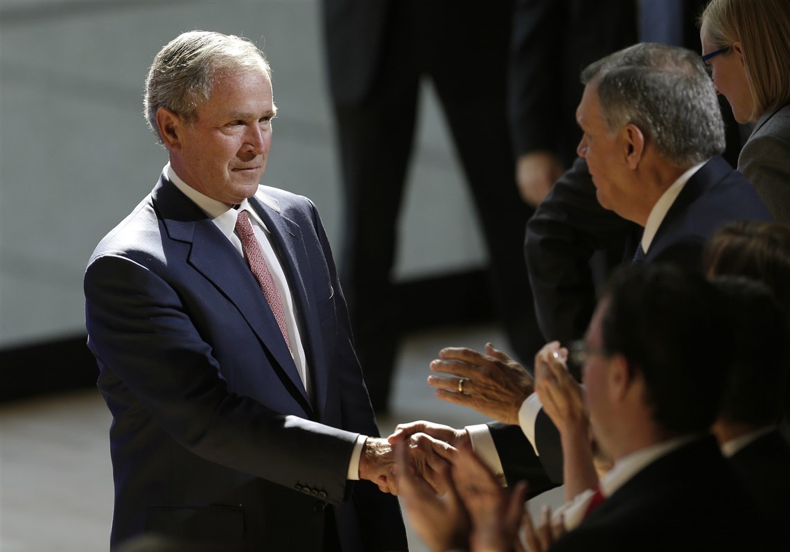 George W. Bush contra Trump.