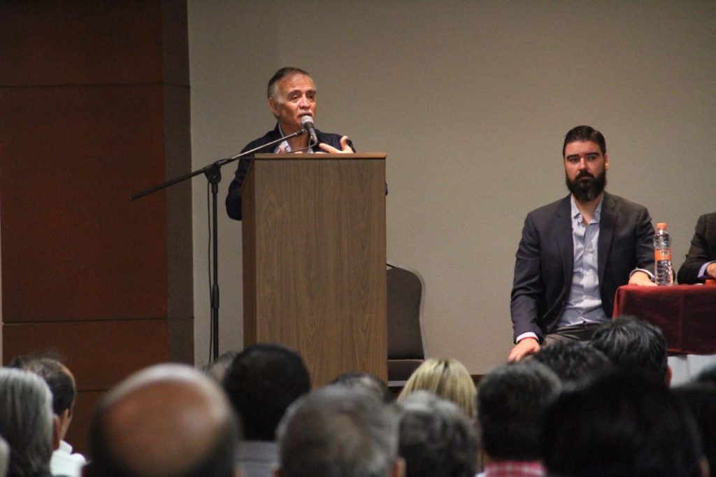 Alfonso Romo sostiene encuentro con empresarios de Jalisco