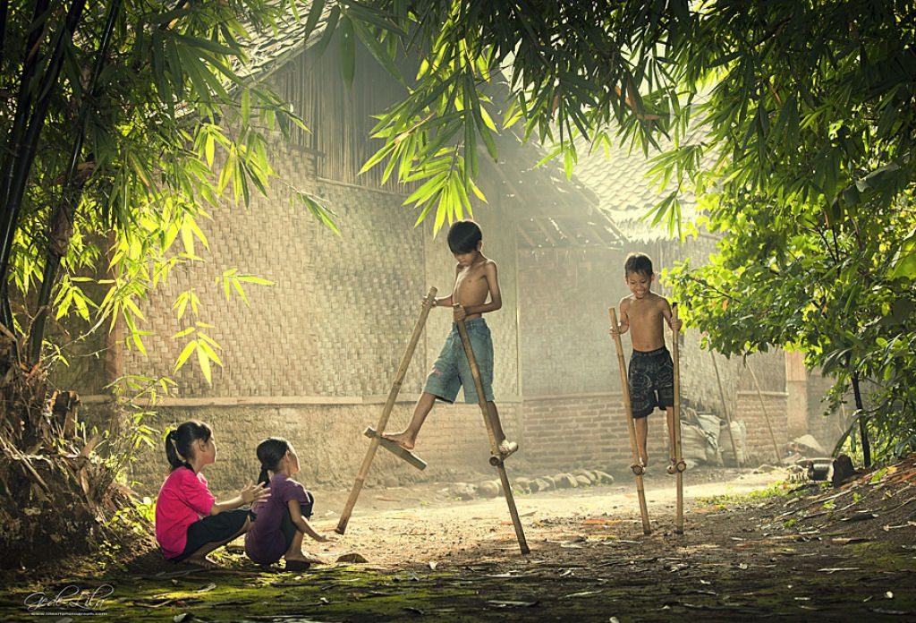 Niños jugando, sin aparatos electrónicos