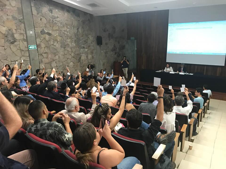 Votaciones para destitución de docente de CUCSH