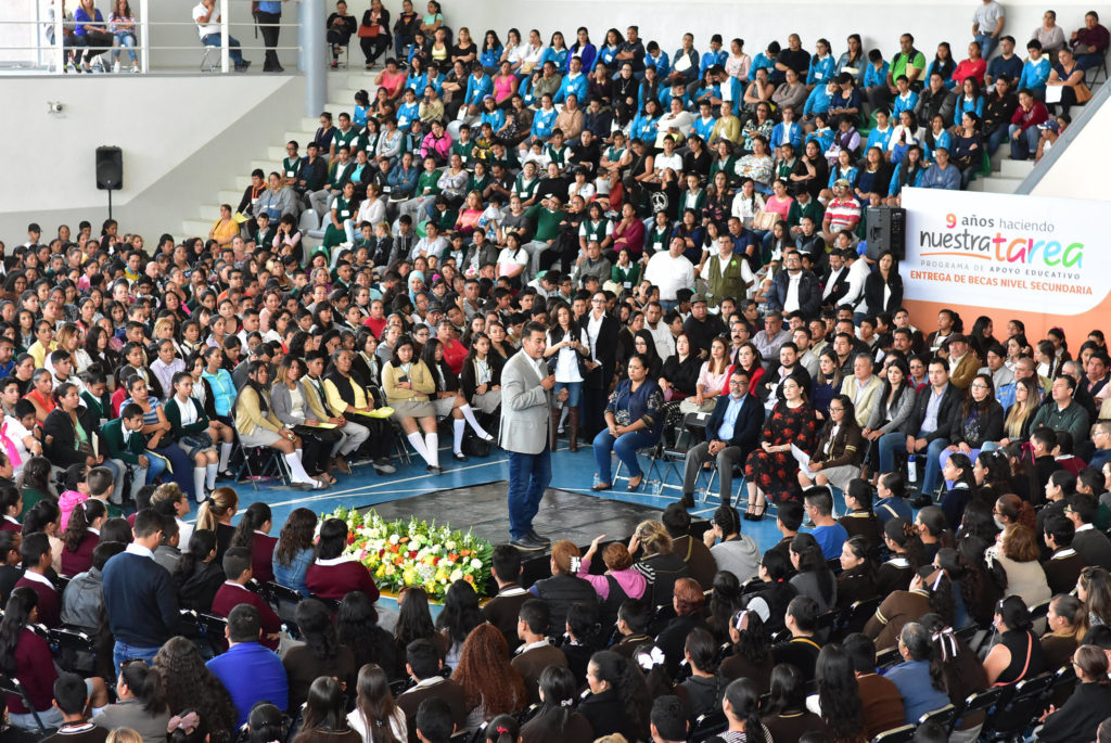 becas a alumnos de secundaria Tlajomulco