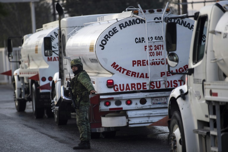altos funcionarios serán enjuiciados por robo de combustible, gasolina, Andrés Manuel López Obrador