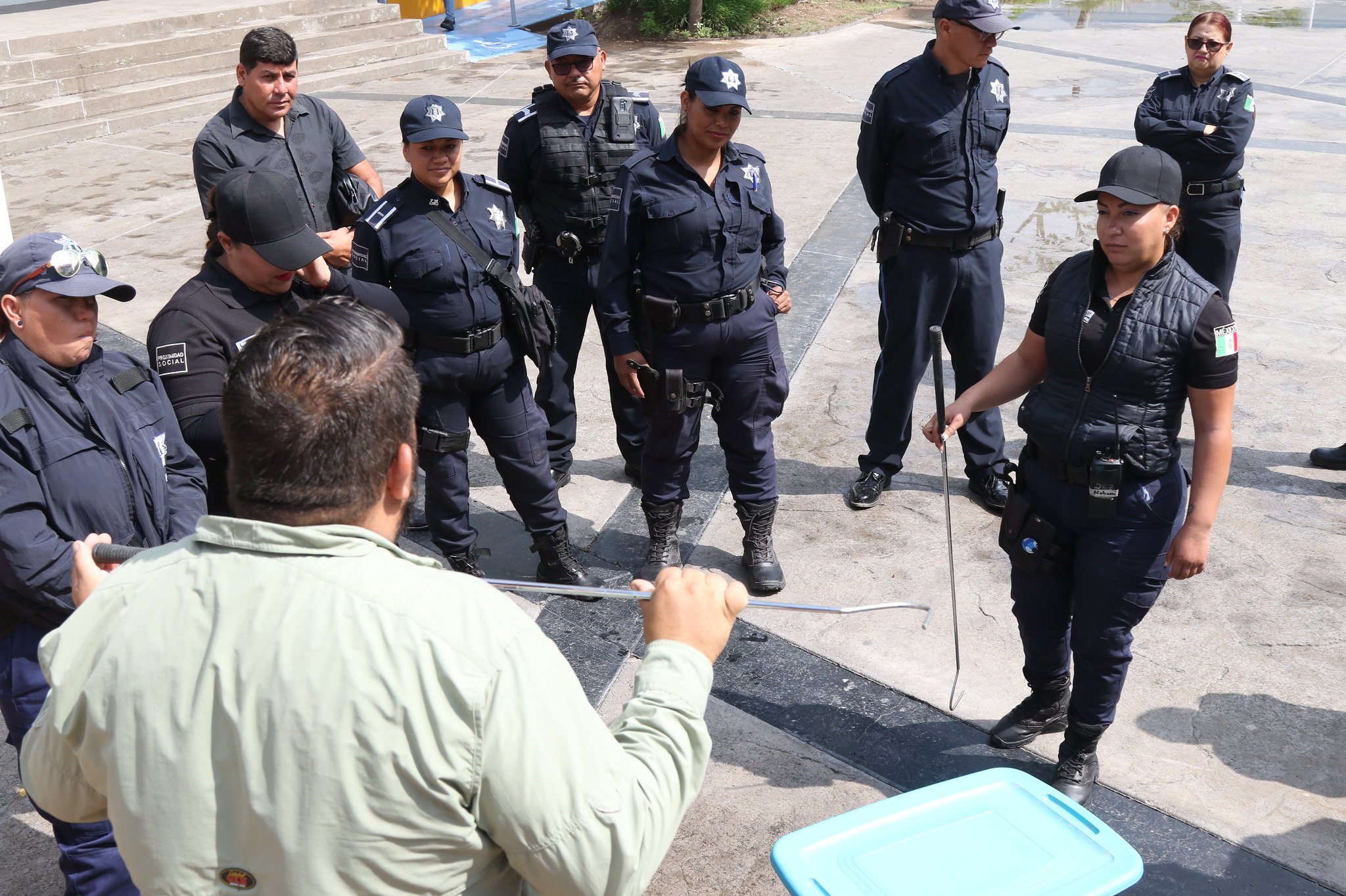 policias aprenden a cuidar animales, tlajomulco de zúñiga