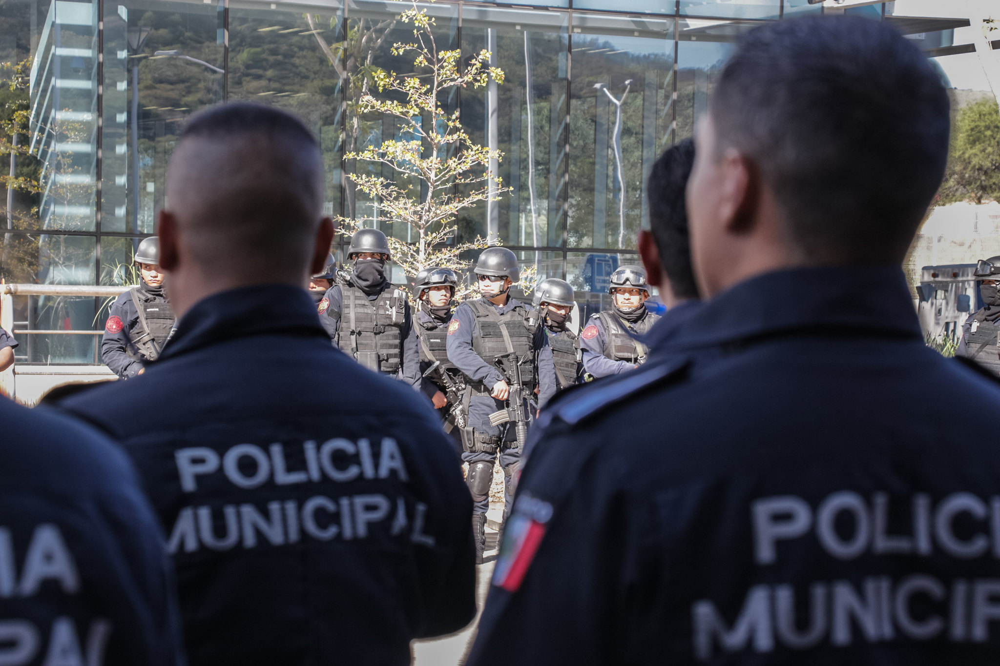 Alcalde pide a policía de Tlajomulco reforzar tareas de proximidad