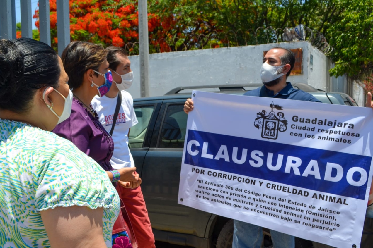 Pérez-Lazcarro participa en la clausura simbólica del Centro de Control Animal