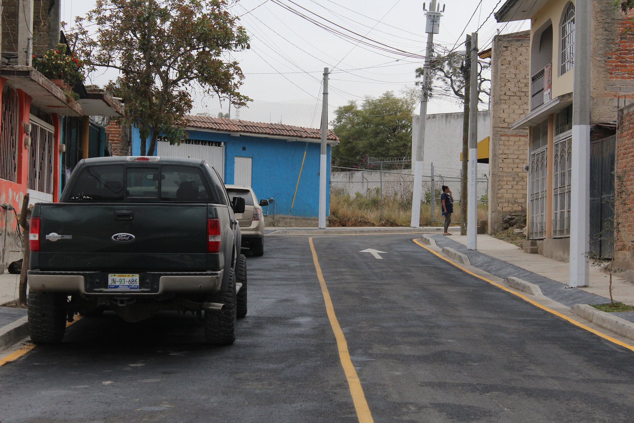 Rehabilitan calle Eucalipto en colonia Hogares de Nuevo México