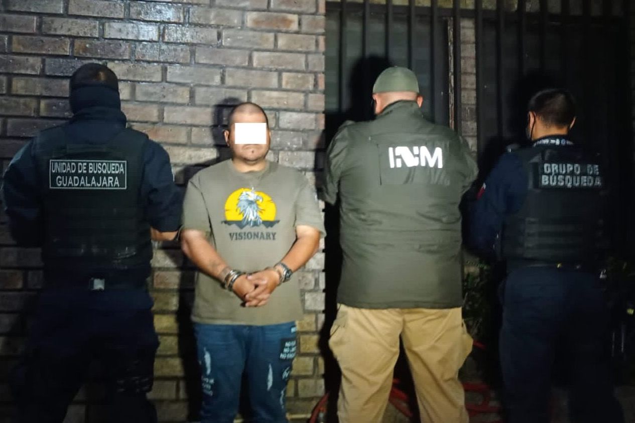 Estadounidense detenido por policías de GDL tiene cargos por abuso