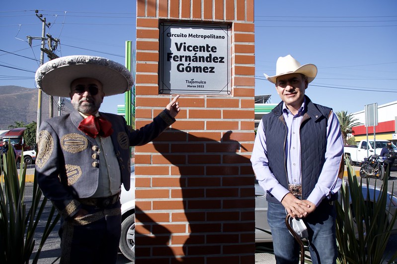 Vicente Fernández tiene su primera calle en México 