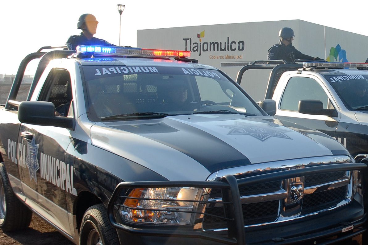 Tlajomulco procede contra dos policías por presuntos actos de extorsión