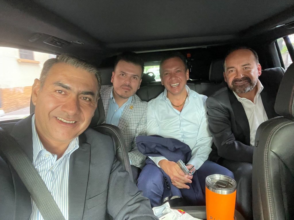 Los gobiernos de Tlajomulco de Zúñiga, Guadalajara, El Salto y Tonalá solicitaron este martes de forma simultánea que la empresa Caabsa Eagle presente un informe sobre el cumplimiento de las concesiones que tiene con dichos municipios.
