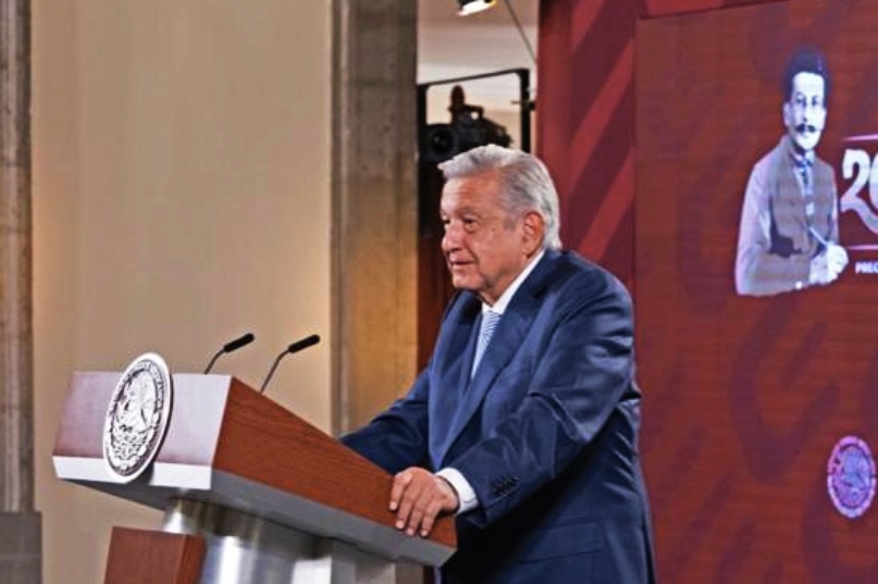 AMLO declara luto nacional por aniversario de la desaparición de los 43 normalistas