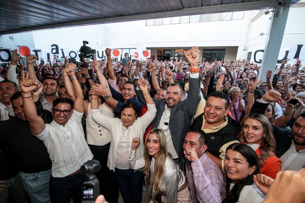 Quirino Velázquez se registra como candidato de MC por Tlajomulco