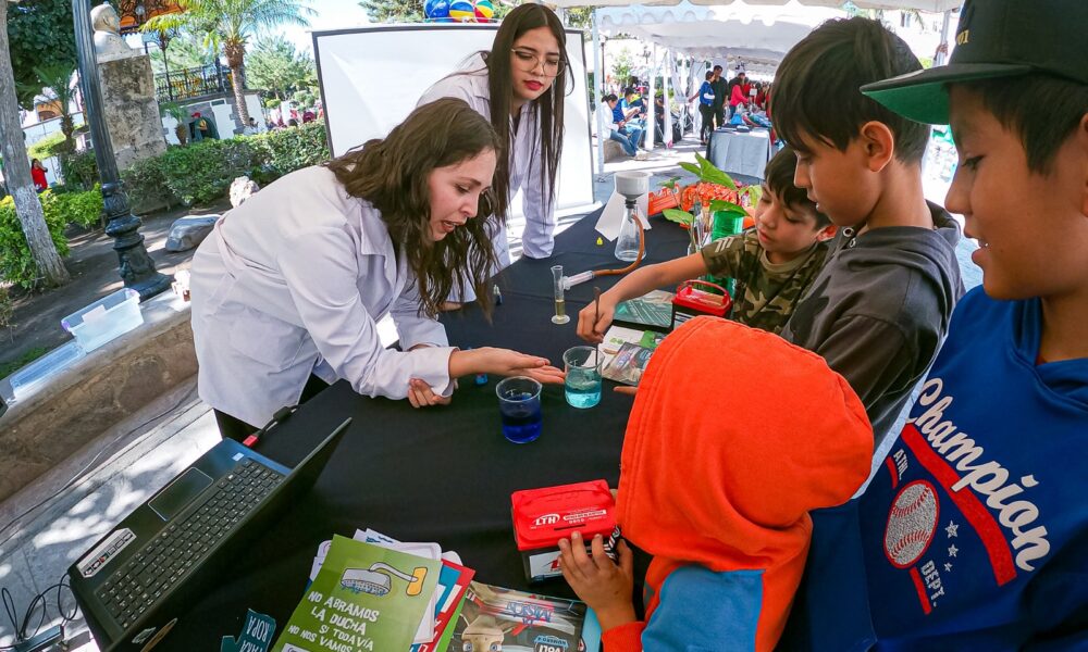 Tlajomulco prioriza cuidado del agua; instalan módulos y talleres ambientales