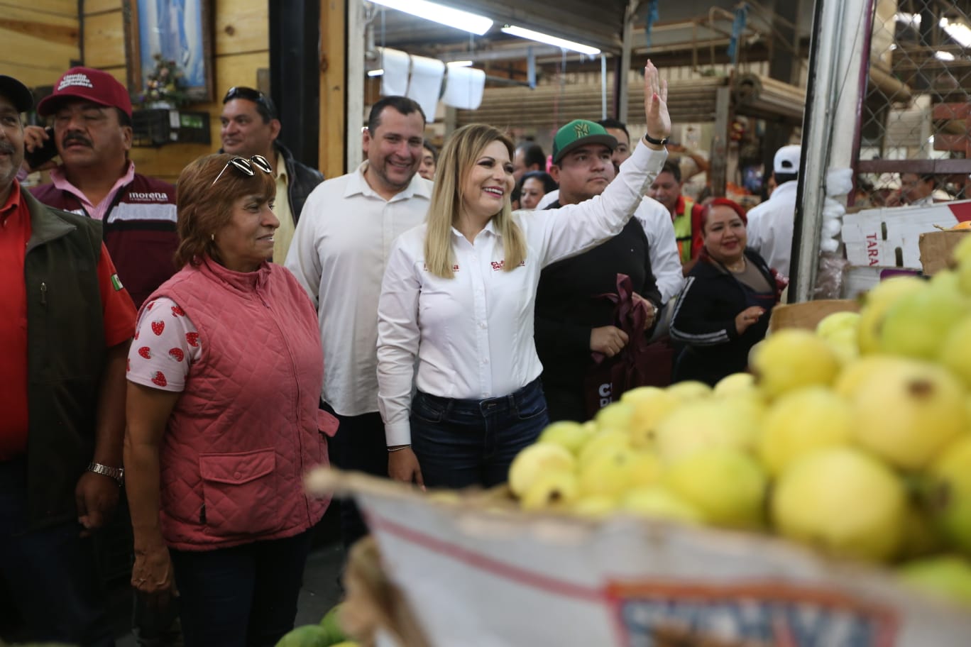 Comerciantes del Felipe Ángeles piden seguridad a Claudia Delgadillo