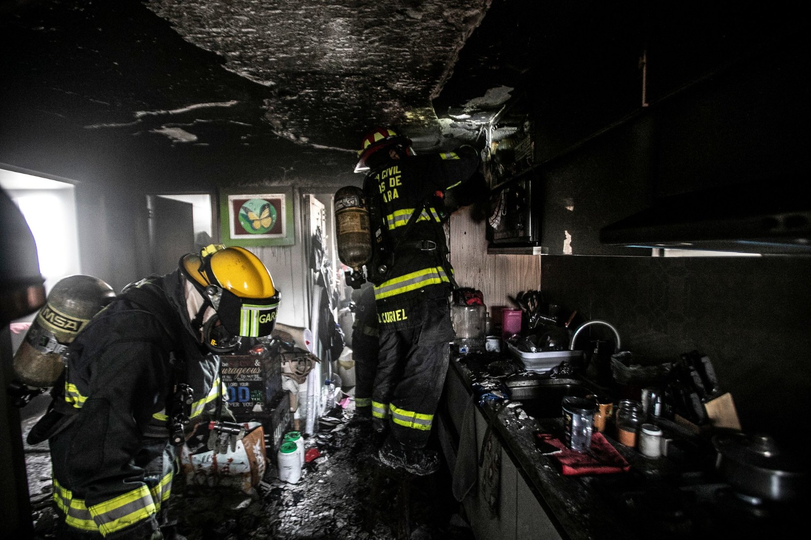 Cómo usar raquetas eléctricas para prevenir dengue e incendios: Bomberos de GDL