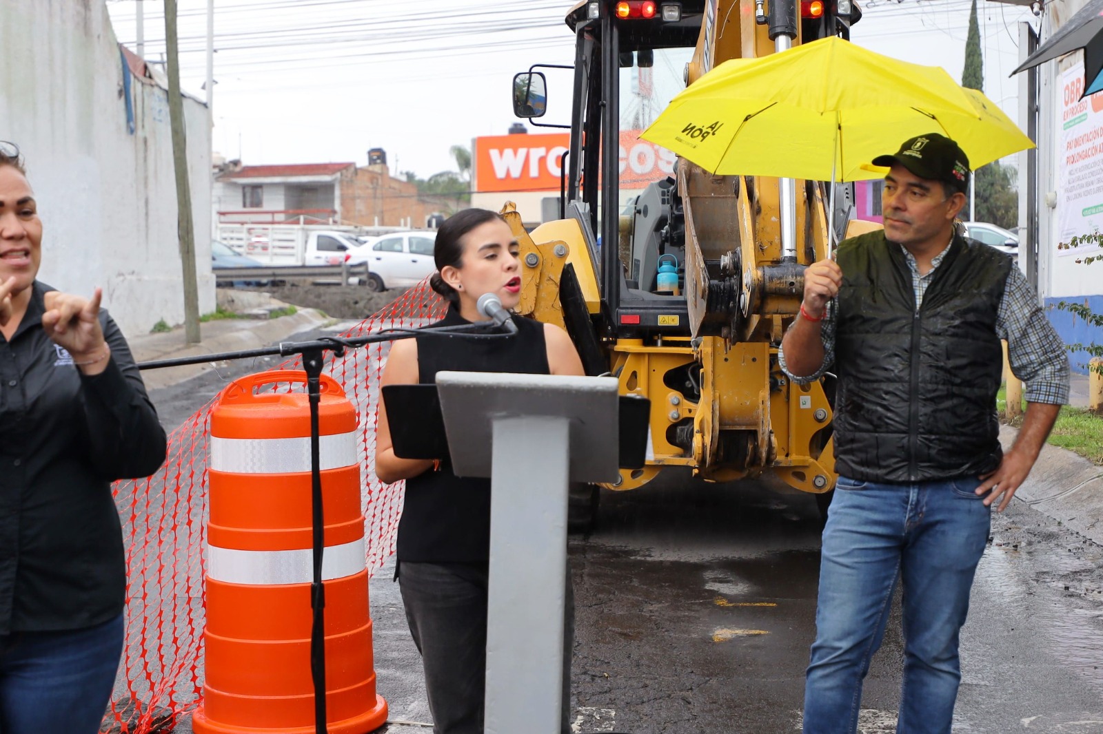 Zapopan inicia pavimentación de calle en colonia Nuevo México