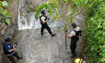 Continúa la búsqueda de pareja arrastrada por la corriente de agua en Tlajomulco