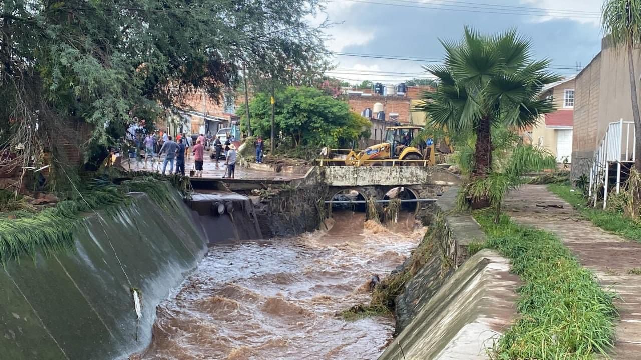 Lluvias dejan un fallecido y 120 viviendas afectadas en Zapotlanejo