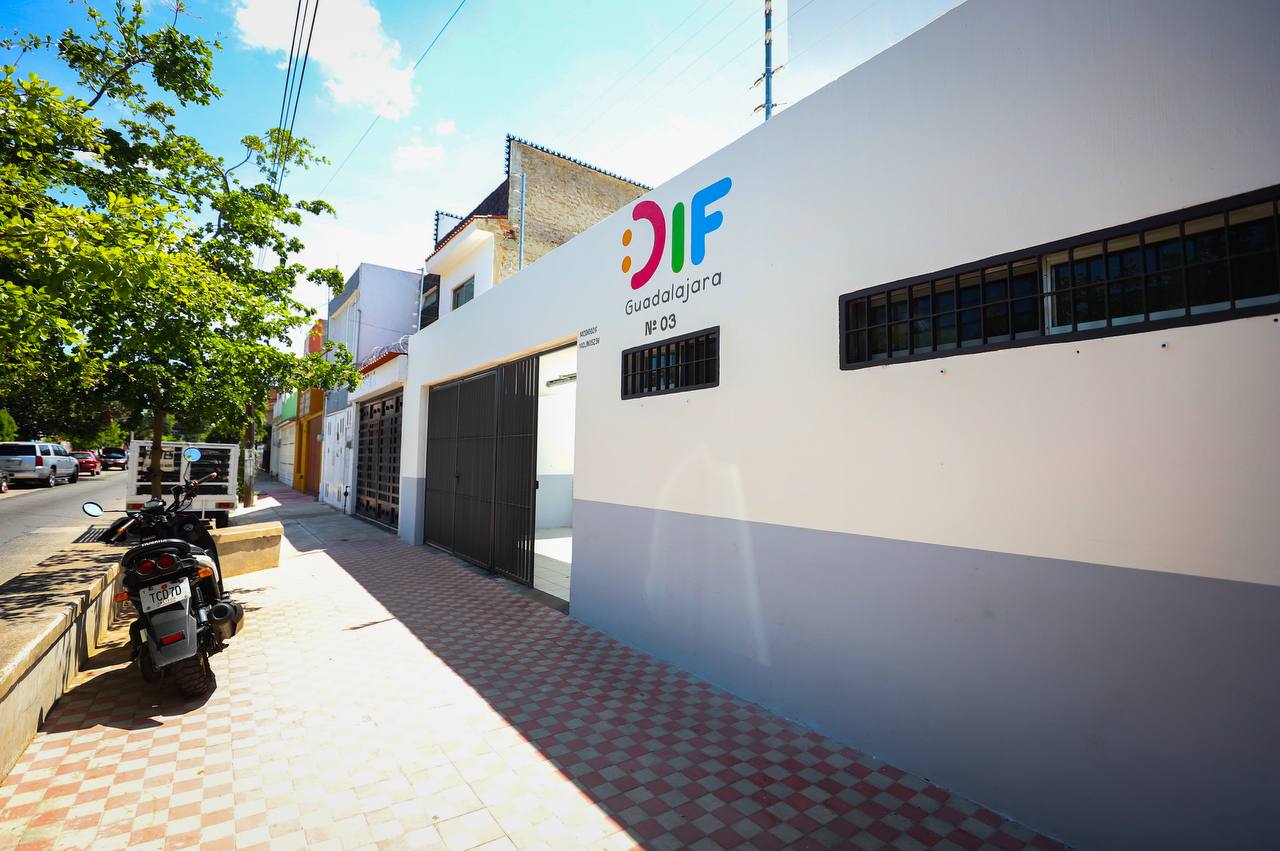 DIF Guadalajara entrega rehabilitación de cinco centros de atención