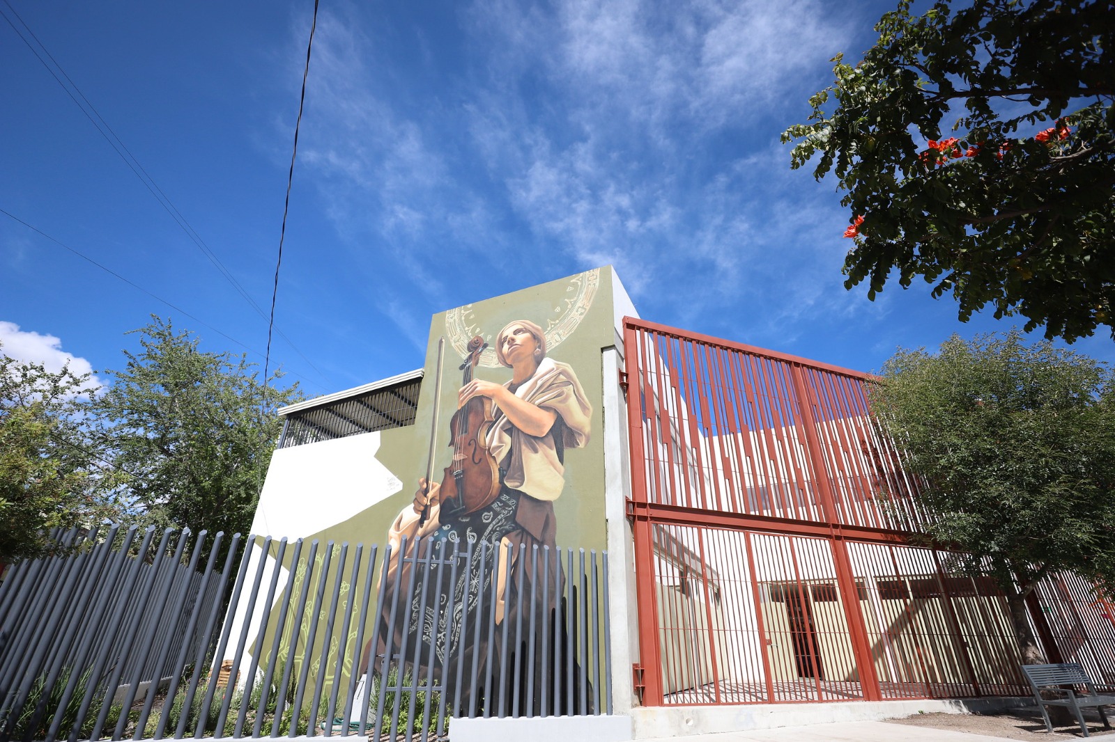 Guadalajara destaca construcción de cuatro Colmenas