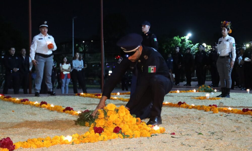 Comisaría de Guadalajara rinde homenaje a elementos caídos