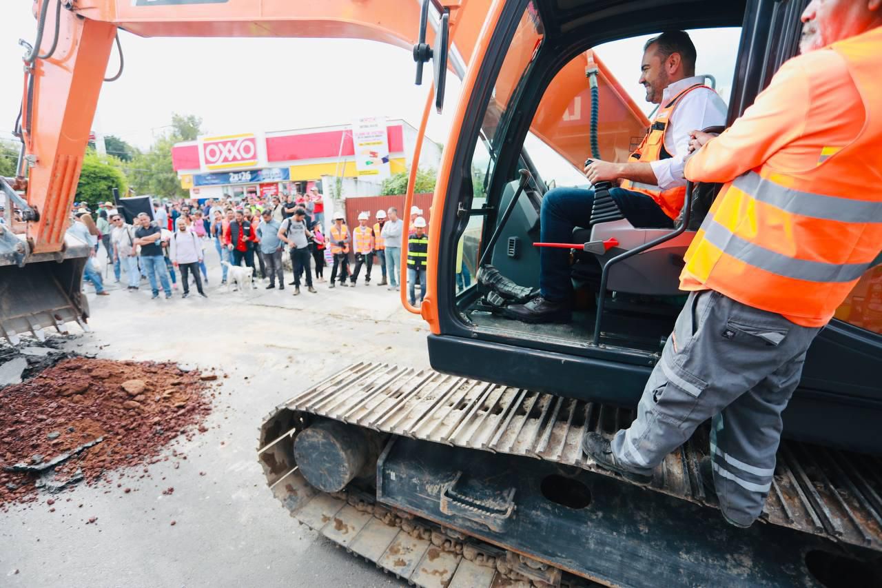 Tlajomulco inicia rehabilitación de calle principal de Cajititlán