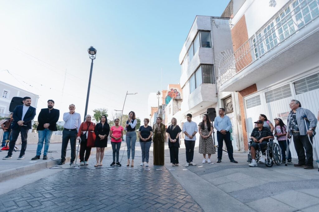 Vero Delgadillo entrega la primera obra de su gobierno