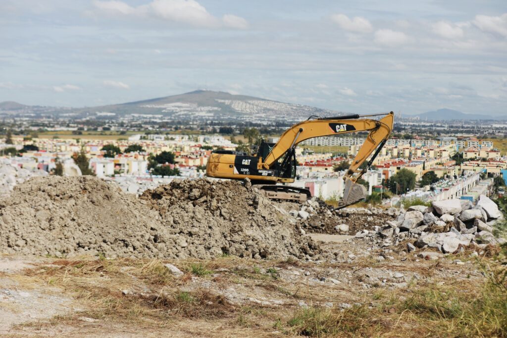 Quirino Velázquez arranca construcción de macro tanque para Zona Valle