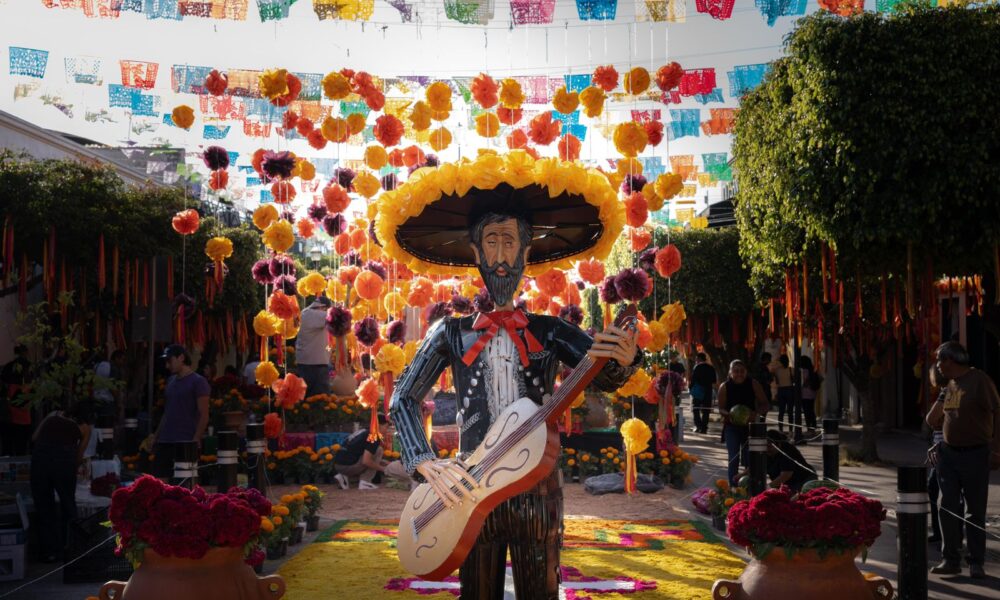Festival de Muertos en Tlaquepaque deja derrama de 100 mdp