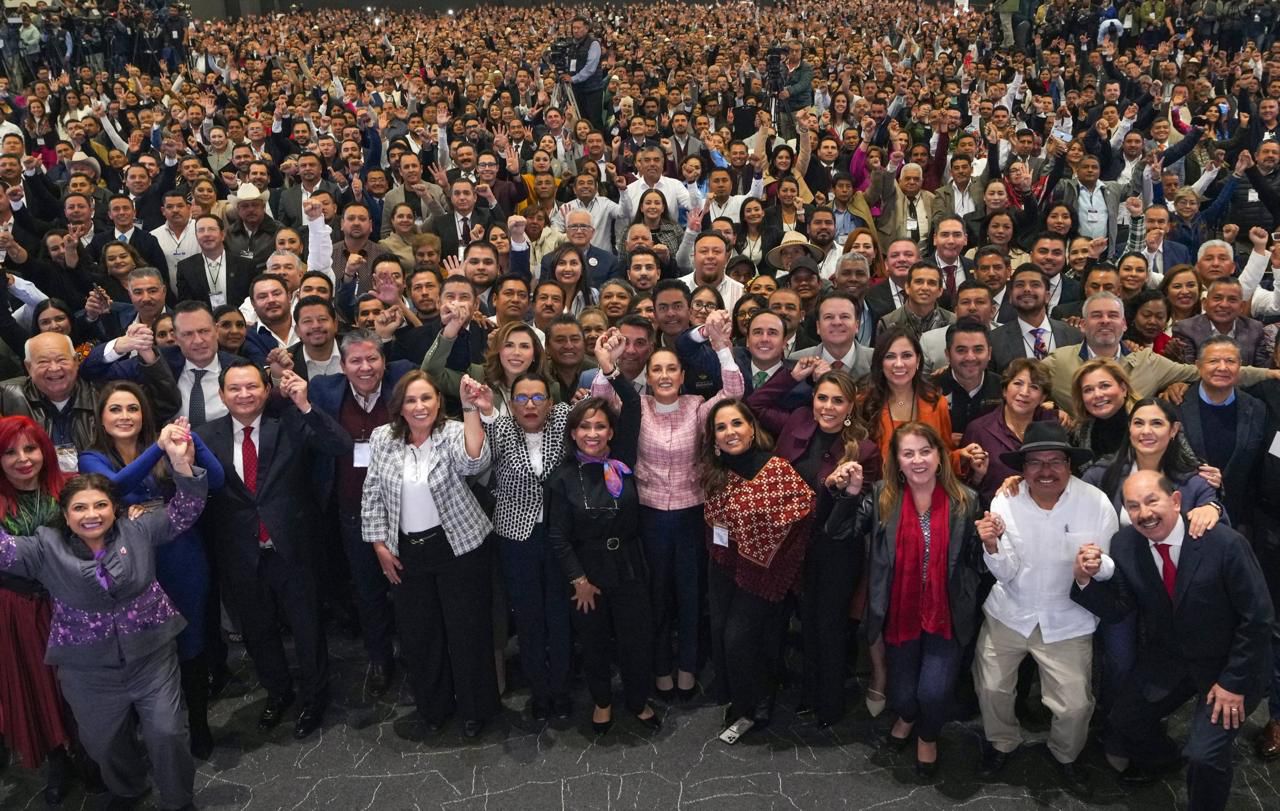 Sheinbaum convoca a alcaldes y gobernadores