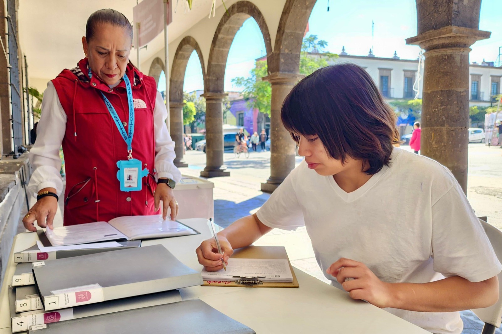 Tlaquepaque lleva Caravanas de Empleo; van por mil contrataciones