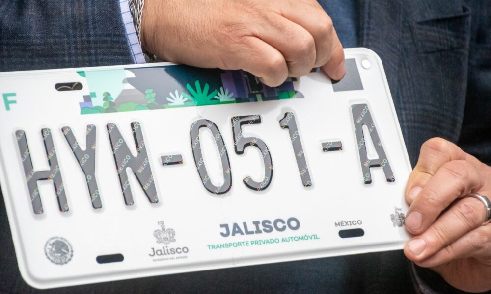 El Gobierno de Jalisco arrancó ya la sustitución obligatoria de placas vehiculares para las matrículas que terminan en 1.