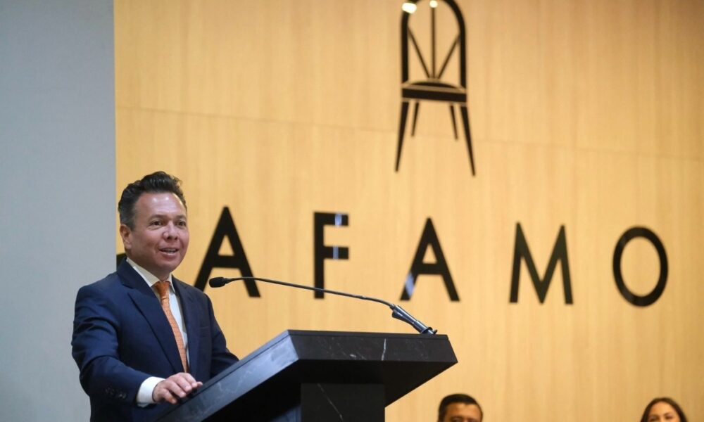 Lemus anuncia Centro de Diseño de Muebles en Ocotlán