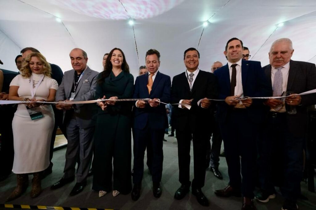 Lemus anuncia Centro de Diseño de Muebles en Ocotlán