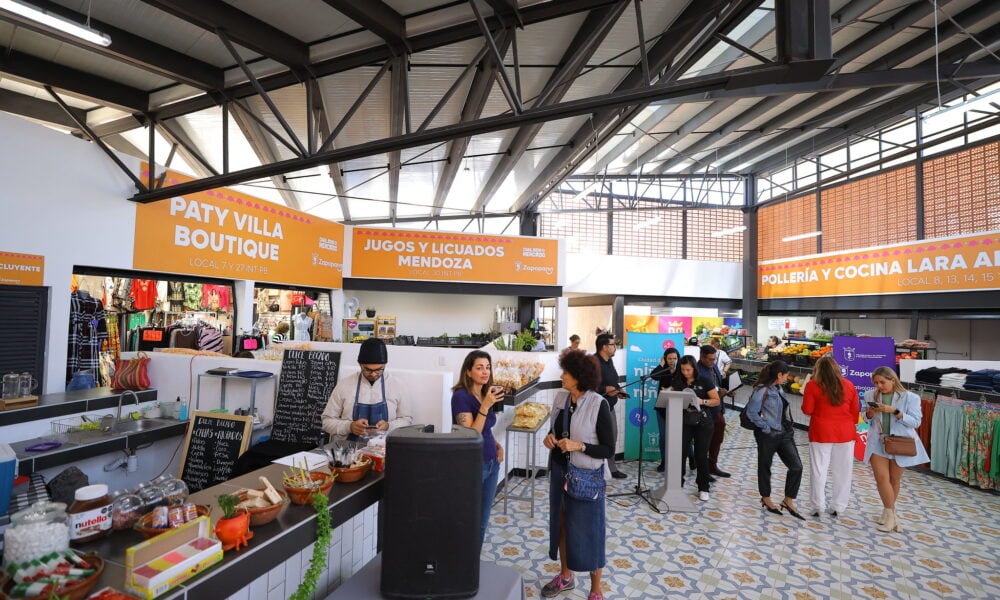 Entregan remodelación del Mercado Las Fuentes