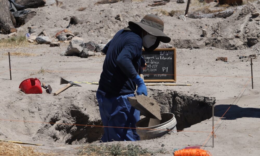 Fiscalía ubica seis lotes óseos en el rancho de Teuchitlán