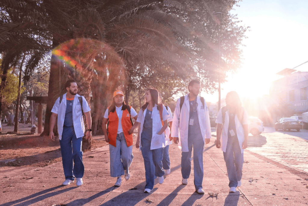 Lemus anuncia servicio médico a domicilio para personas vulnerables