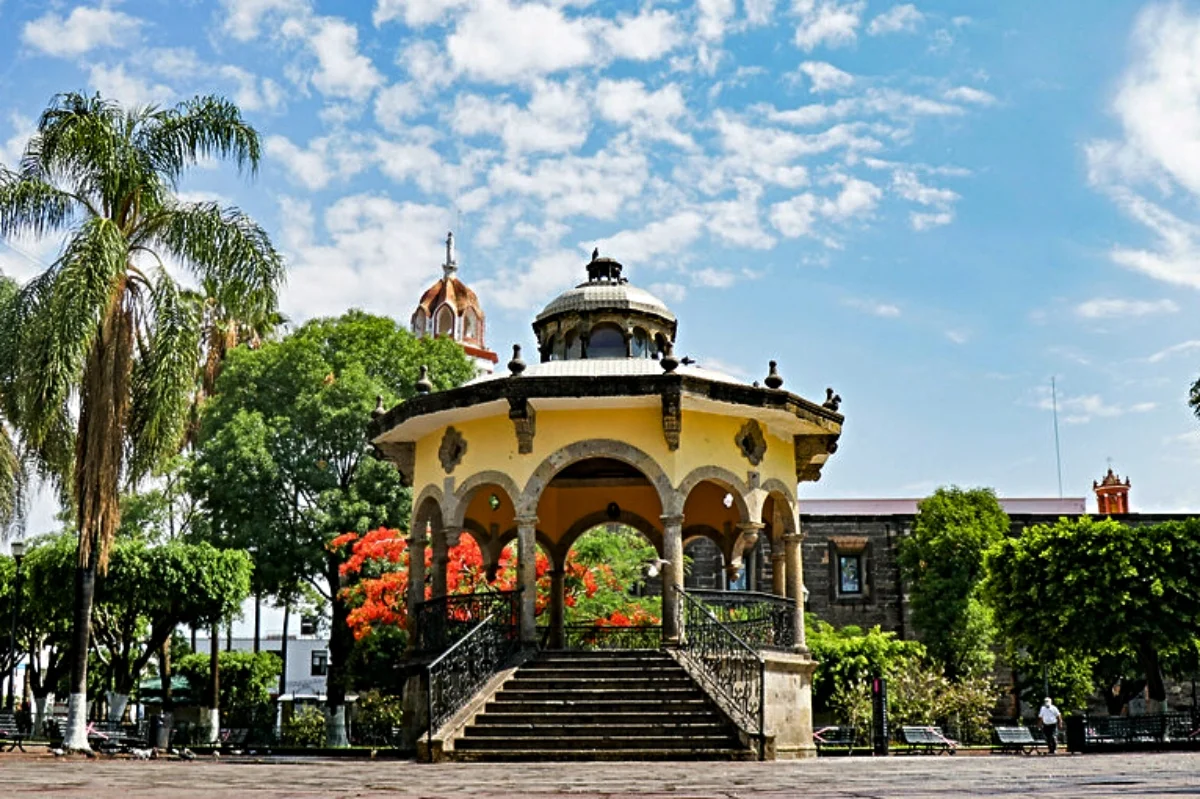 Jardín Hidalgo en el Centro de Tlaquepaque