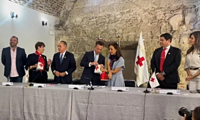 Gobernador de Jalisco dona a Cruz Roja