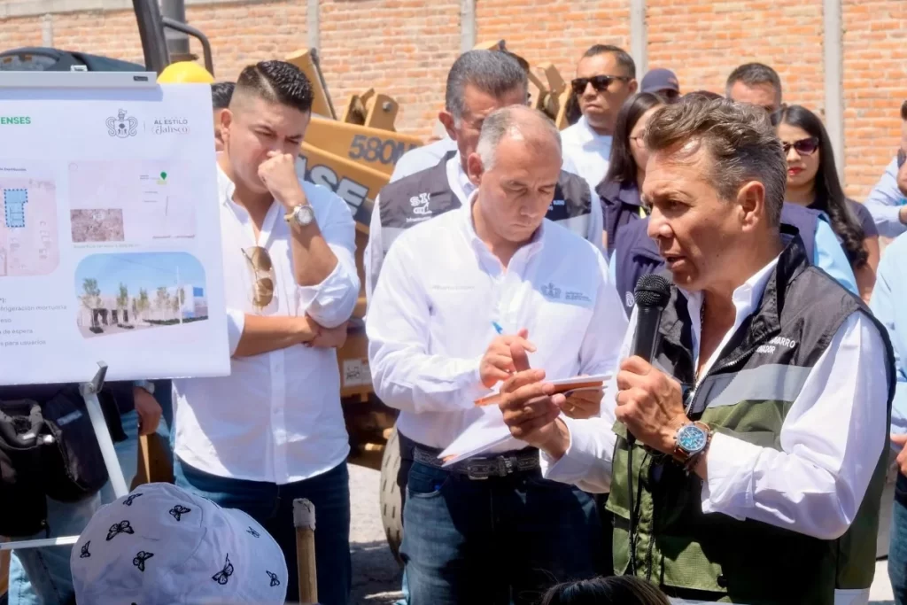 El gobernador de Jalisco anuncia inversión para Instituto Jalisciense de Ciencias Forenses