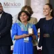 La Presidenta de México reconoce a los maestros y maestras.