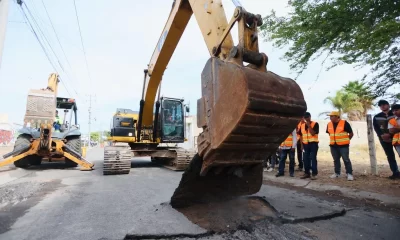 retroexcavadora trabaja en San Sebastián