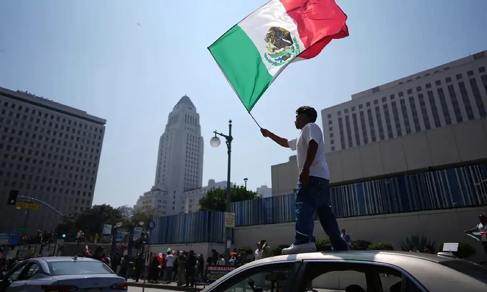 chabot para mexicanos en los angeles