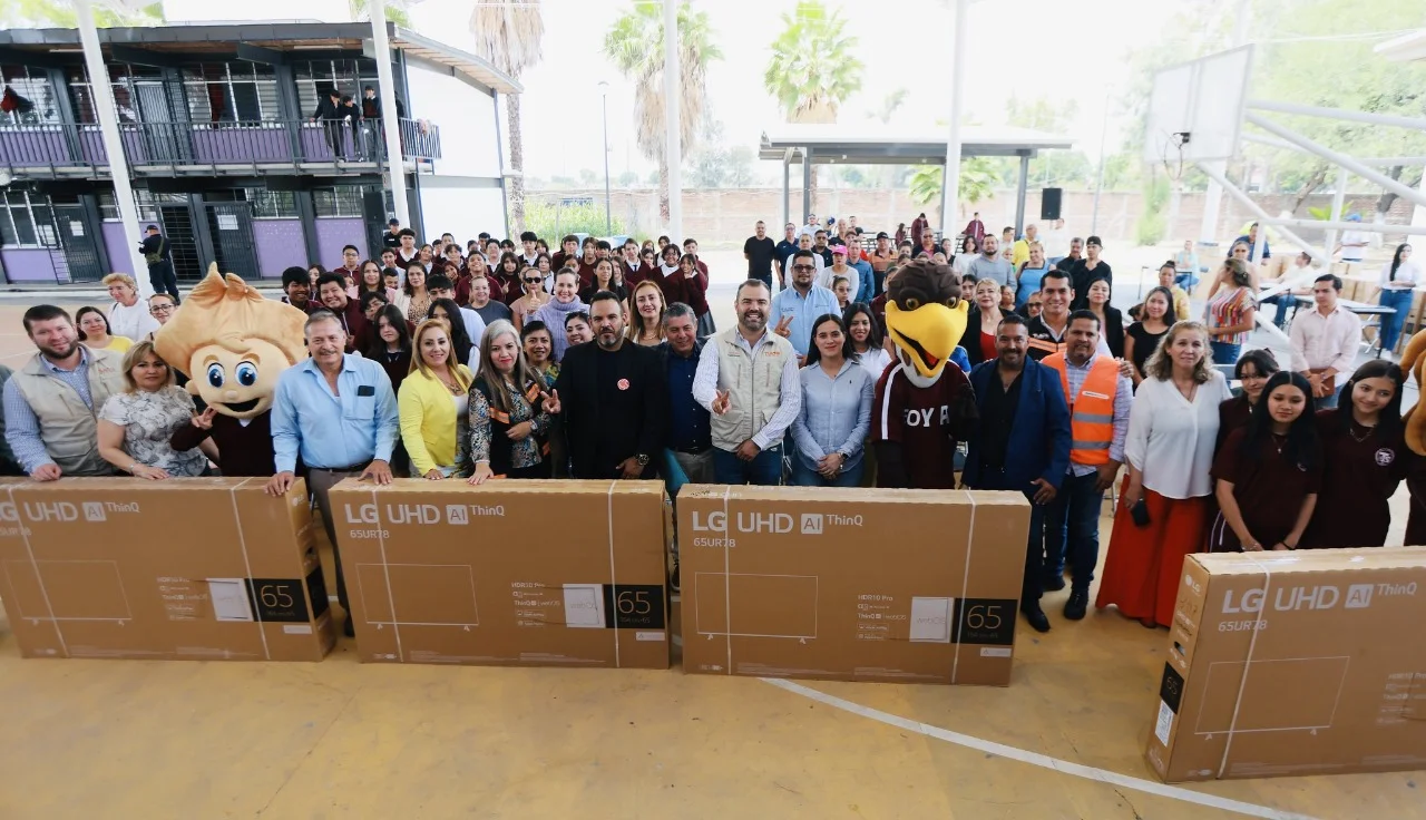 tlajomulco entrega pantallas a escuelas