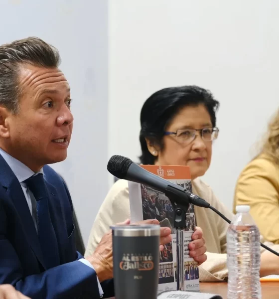 El gobernador de Jalisco en rueda de prensa