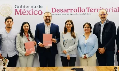 funcionarios de tlajomulco en sedatu presentan plan de recuperación de viviendas