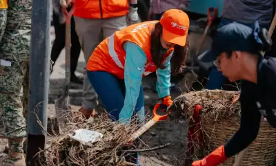 Vero Delgadillo trabaja en brigada contra el dengue