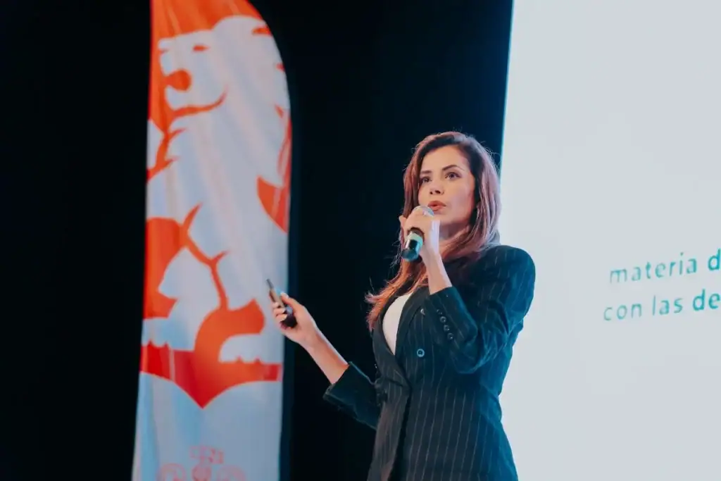 Verónica Delgadillo presenta informe de seguridad