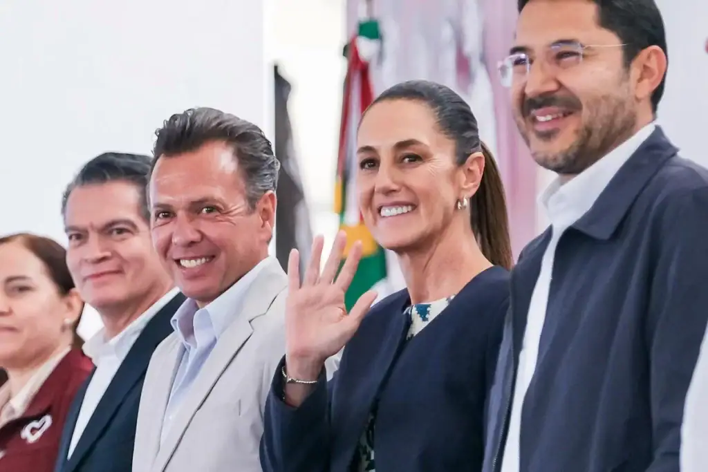 Claudia Sheinbaum saluda a Pablo Lemus