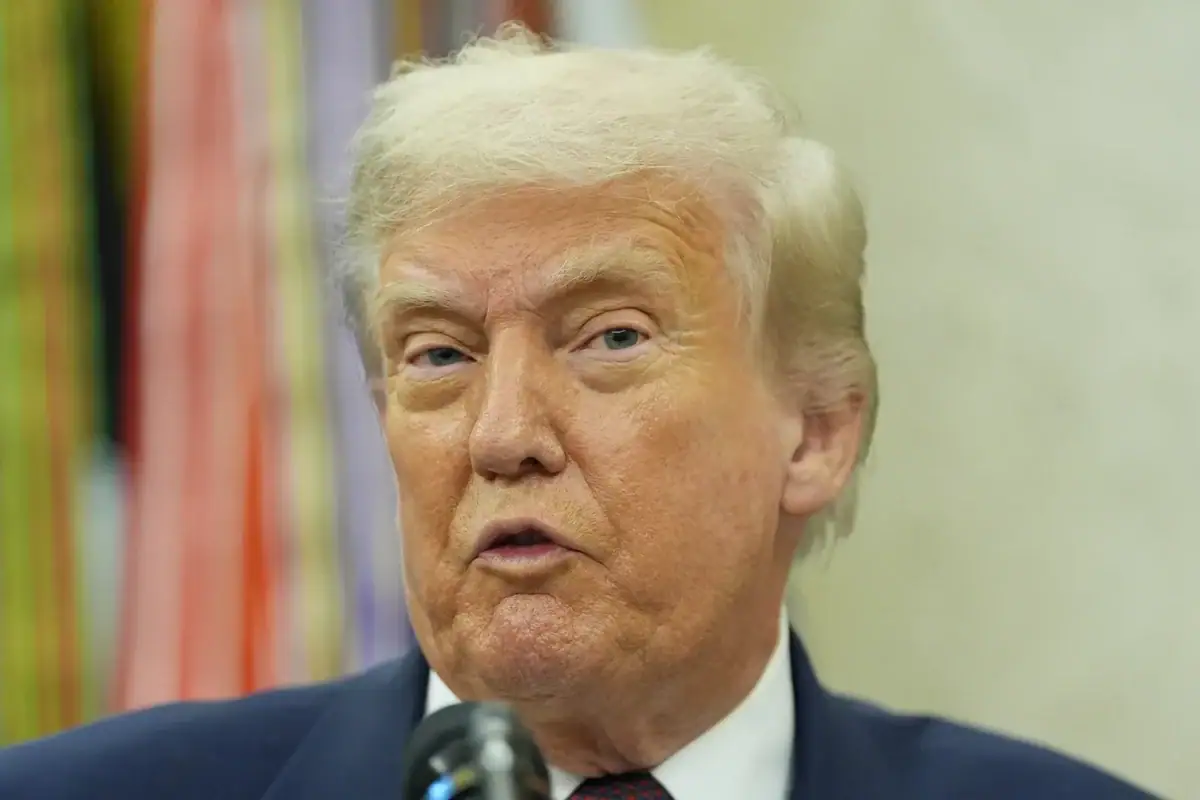 Donald Trump anuncia aranceles a chips